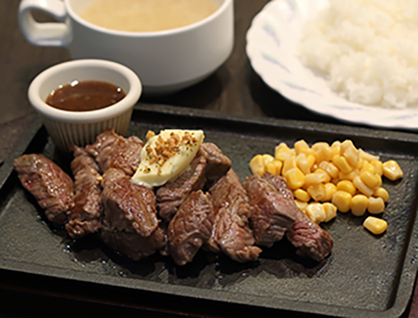 季節に合わせた<br>月替り特集！